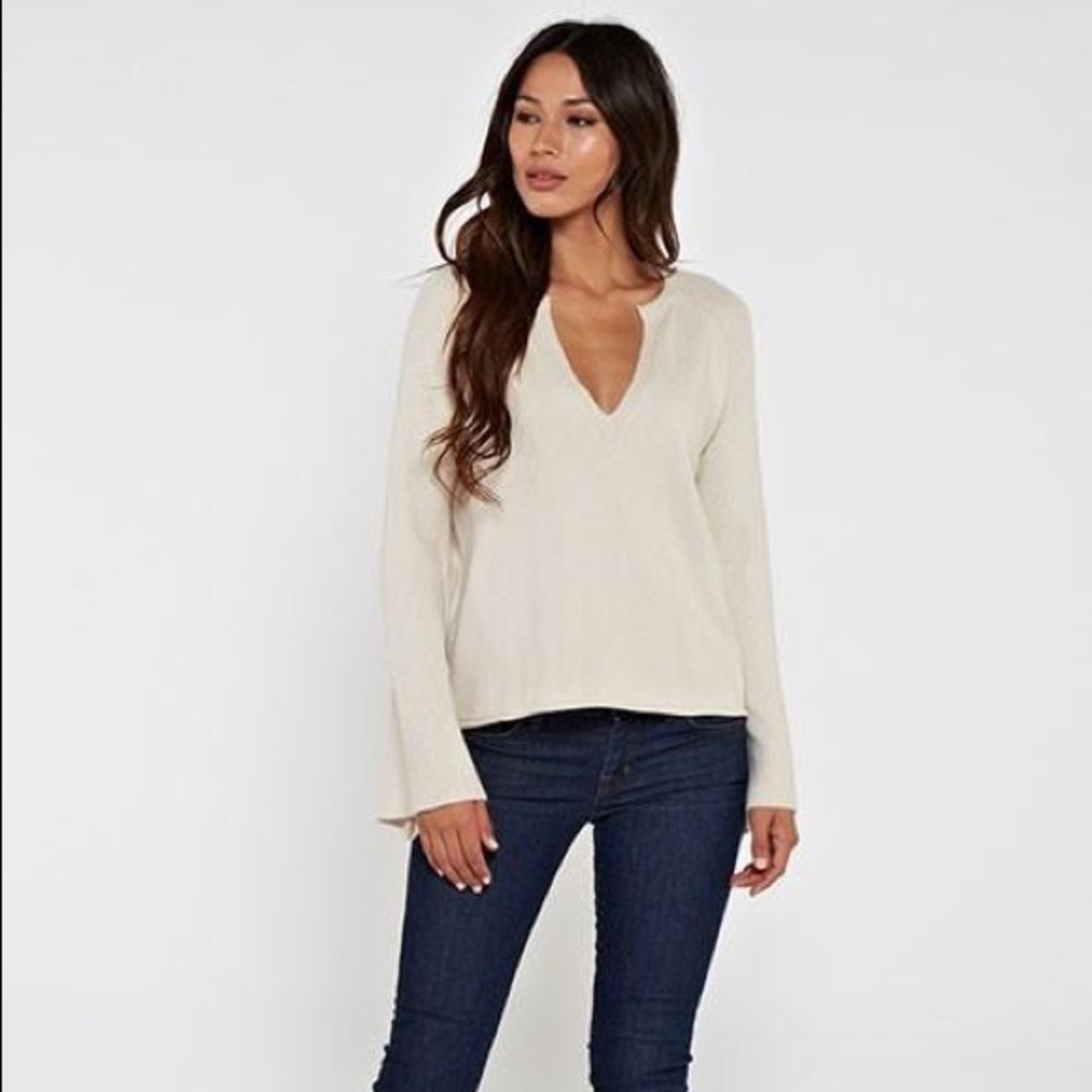 Love stitch V-Neck Sweater